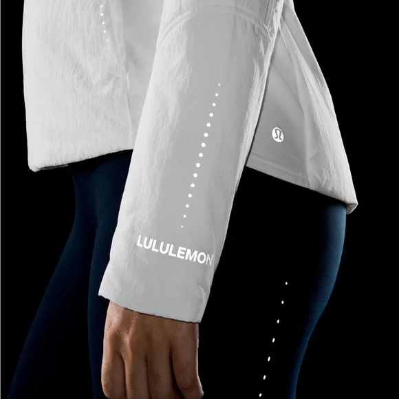 Lululemon Another Mile Jacket - Picture 7 of 16